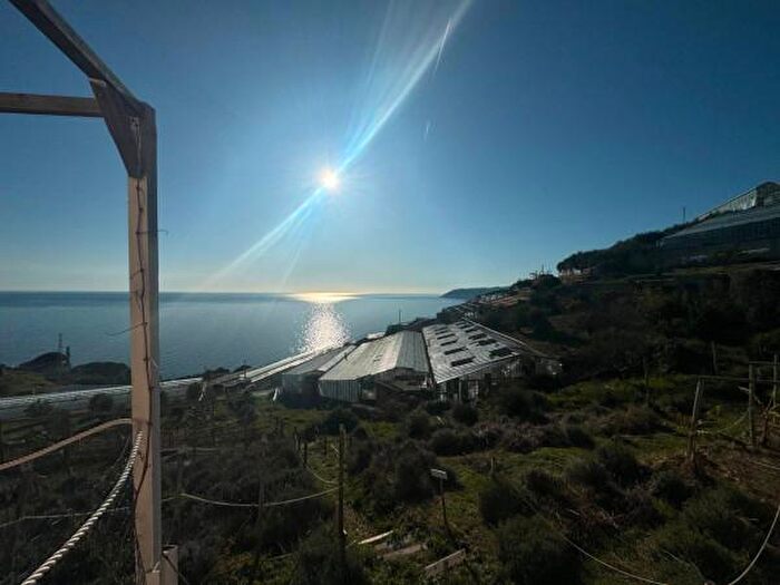 Casa quadrilocale in vendita in Via Duca dAosta, Sanremo