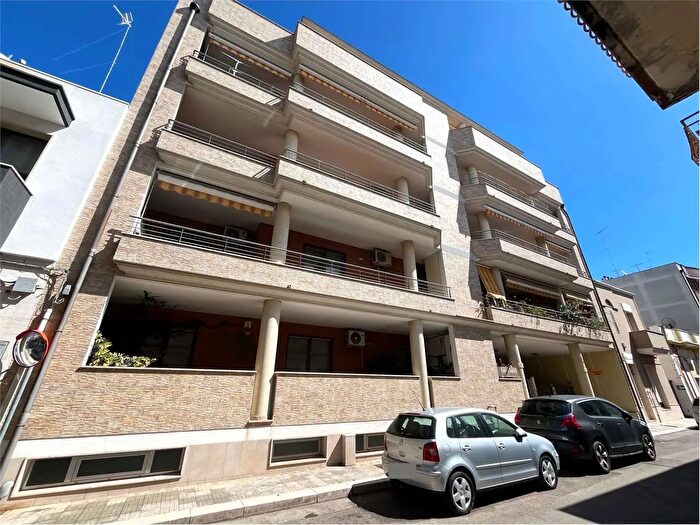 Appartamento trilocale in vendita in Via Aprilia Brindisi, Brindisi