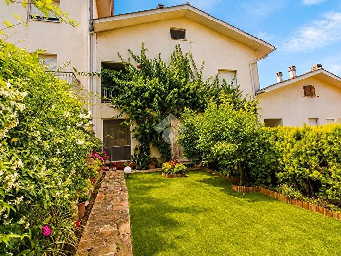 Appartamento quadrilocale in vendita in Via Catalani, Castelfidardo