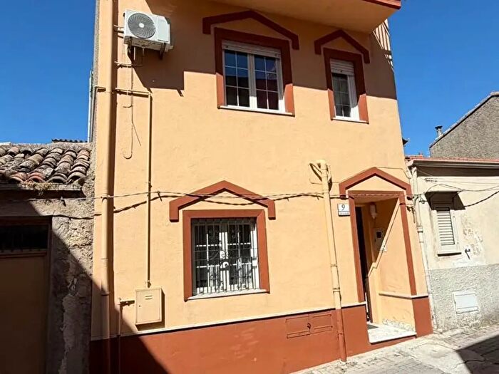 Casa con 6 locali in vendita in Bisacquino