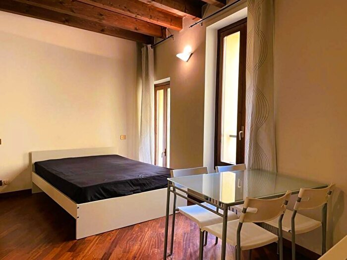 Appartamento monolocale in affitto in Via della Pace, Loggia Garibaldi, Brescia