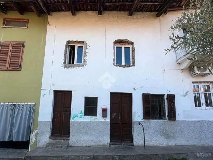 Casa quadrilocale in vendita in Via Roma, Alice Castello