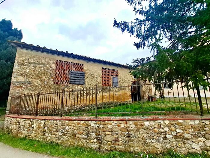 Casa quadrilocale in vendita in Montespertoli