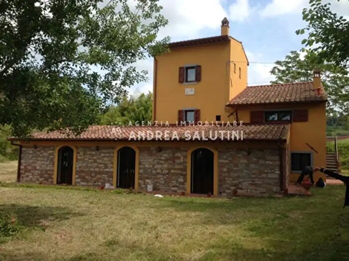 Casa con 6 locali in vendita in Crespina Lorenzana