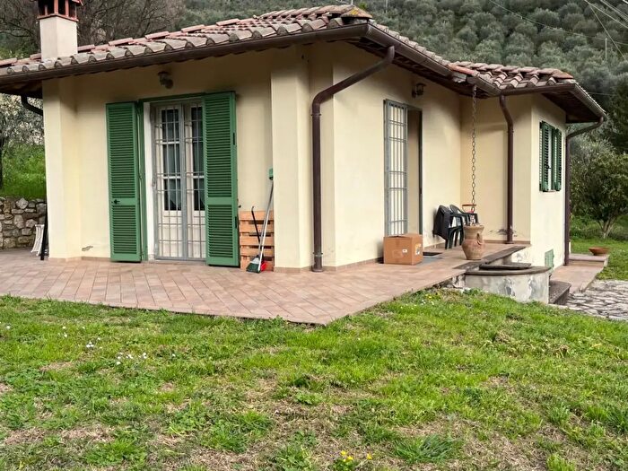 Casa con 5 locali in vendita in San Giuliano Terme