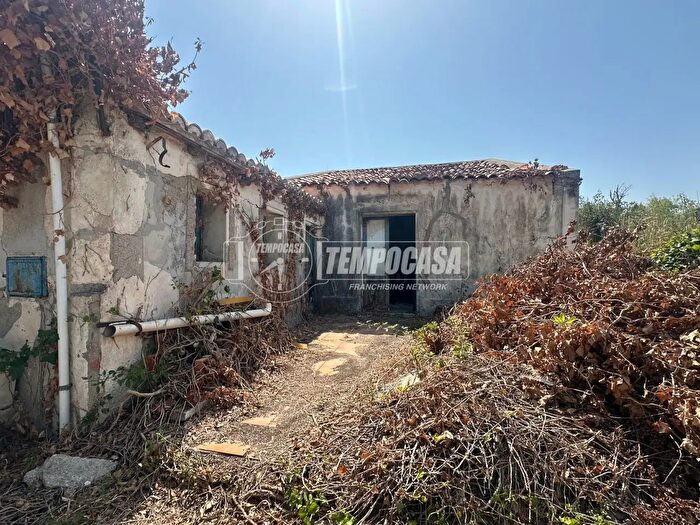Casa trilocale in vendita in Località Sparta Traversa, Messina