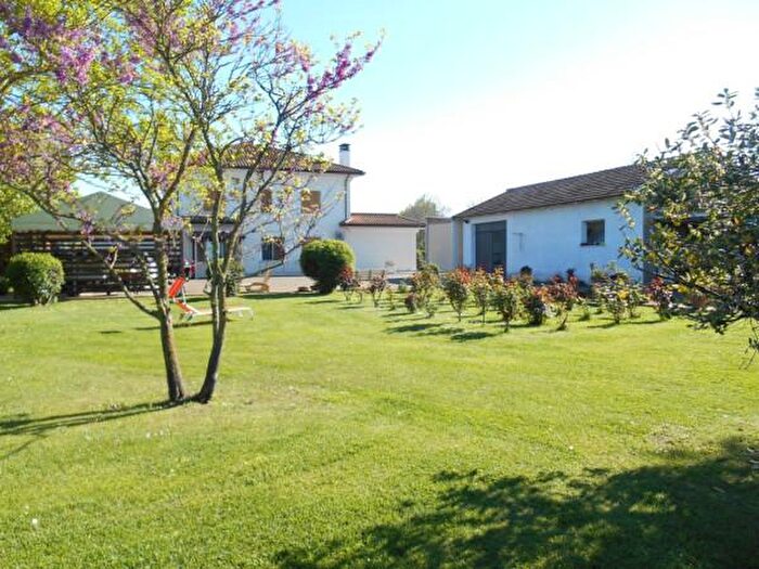 Casa con 6 locali in vendita in Santarcangelo Di Romagna