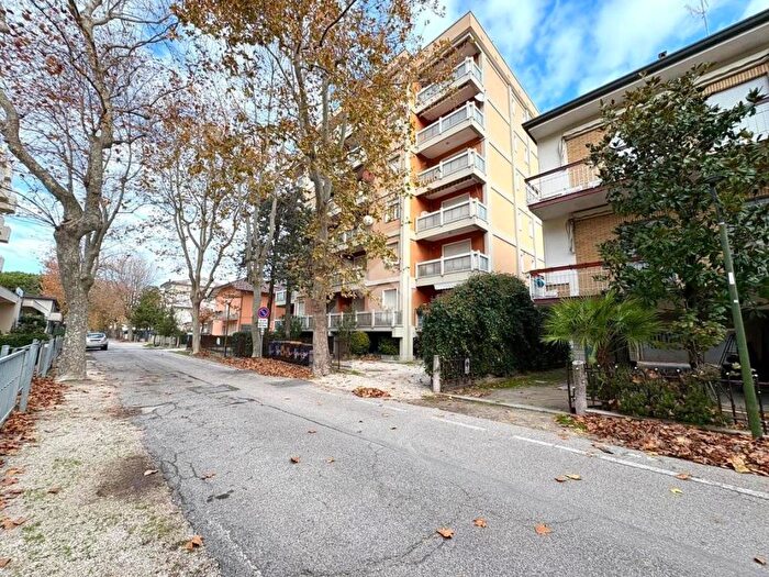 Appartamento trilocale in affitto in Viale Pitagora, Villamarina Mare, Cesenatico