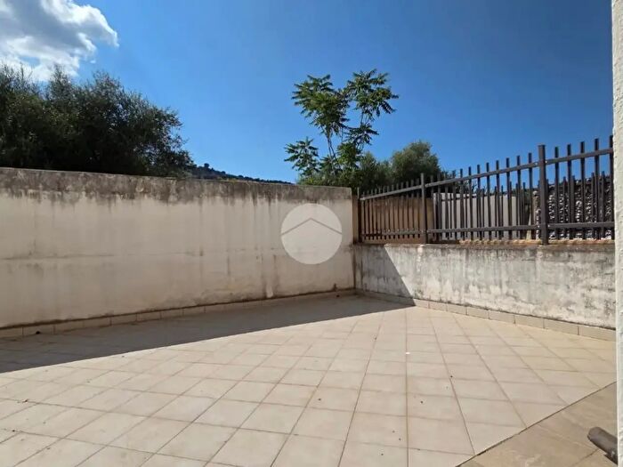 Appartamento quadrilocale in vendita in Via Damiano Macaluso, Palermo