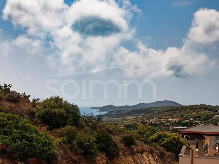 Appartamento quadrilocale in vendita in Via Lamarmora Snc, Villasimius