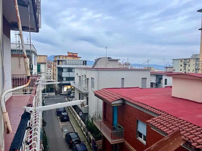 Appartamento quadrilocale in vendita in Via dei Naviganti, Torre Del Greco