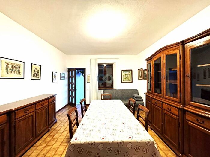 Appartamento trilocale in affitto in Via Chiesa, Centro, Padenghe sul Garda