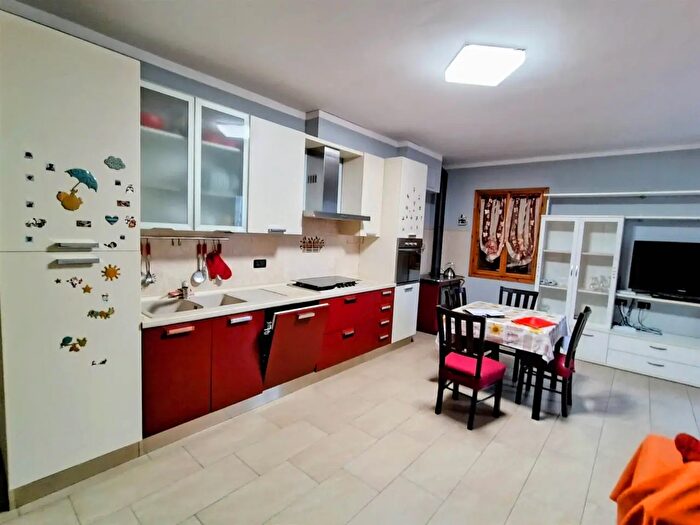 Appartamento con 6 locali in vendita in Riolunato