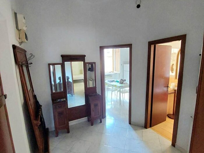 Appartamento trilocale in affitto in Via Giuseppe Garibaldi, Don Bosco, Pisa