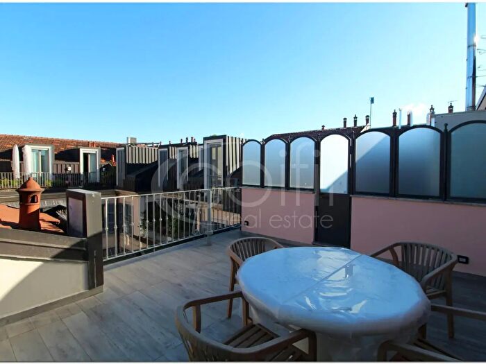 Appartamento bilocale in affitto in Foro Buonaparte, Milano