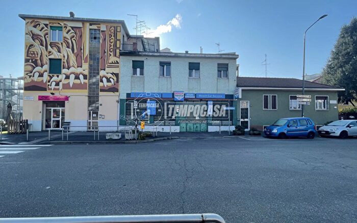 Casa con 5 locali in vendita in Via Riccardo Pitteri, Milano