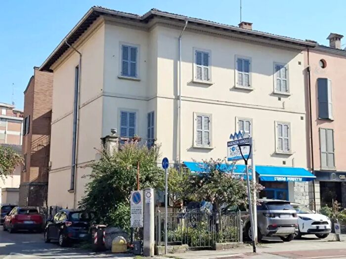 Appartamento quadrilocale in vendita in Via Mantova, Parma