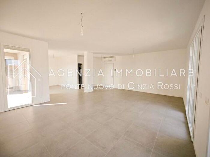 Appartamento con 5 locali in vendita in Ravenna