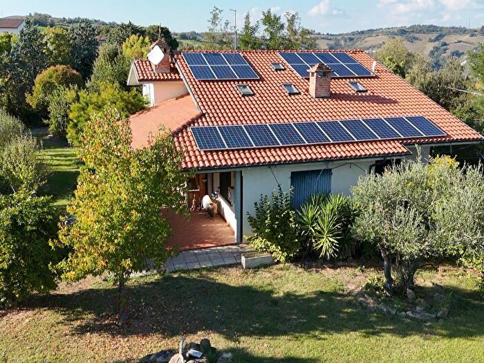 Casa con 16 locali in vendita in Strada Comunale Casalbono, Cesena