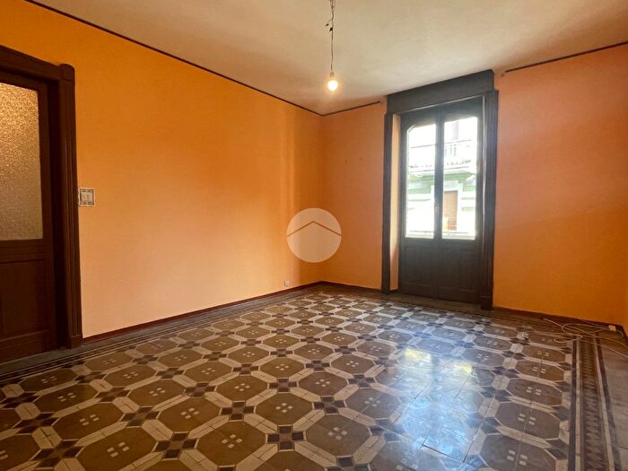 Appartamento con 5 locali in vendita in Via San Francesco, Asti