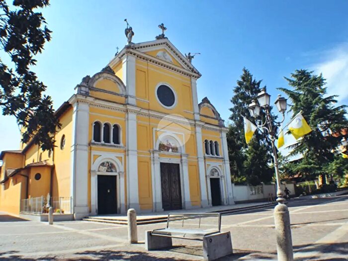 Case in Vendita e in Affitto - 3