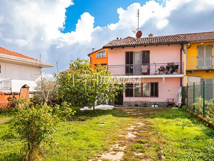 Casa trilocale in vendita in Via Cesare Battisti, Pralormo