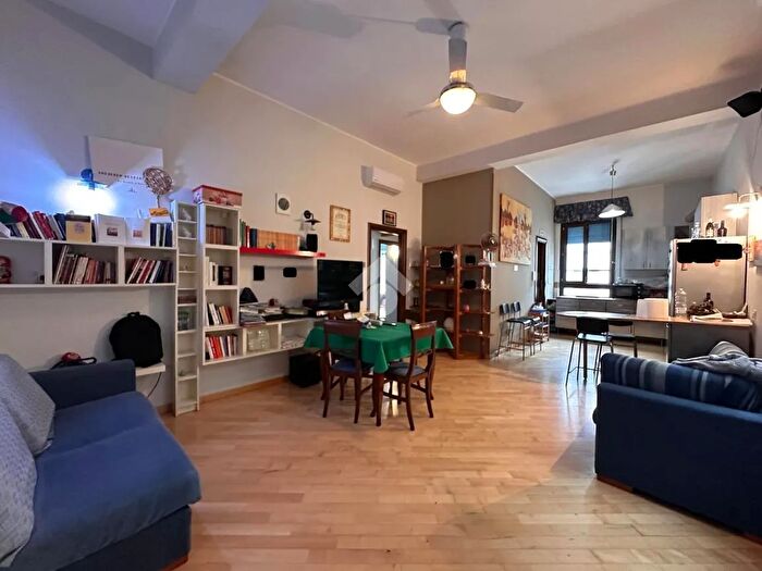 Appartamento trilocale in vendita in Via Assisi, Crotone