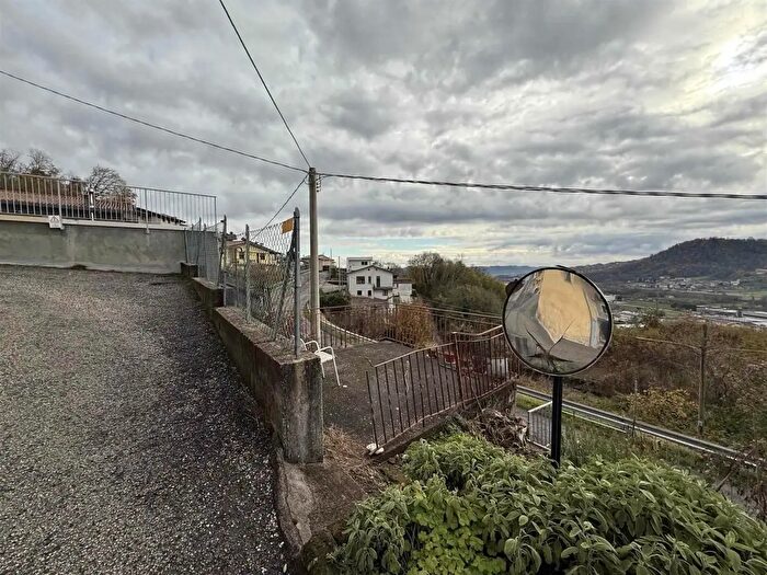 Casa con 8 locali in vendita in Via Belvedere, Cornedo Vicentino