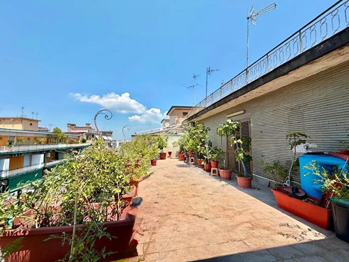 Appartamento quadrilocale in vendita in Viale Guglielmo Marconi, Casavatore