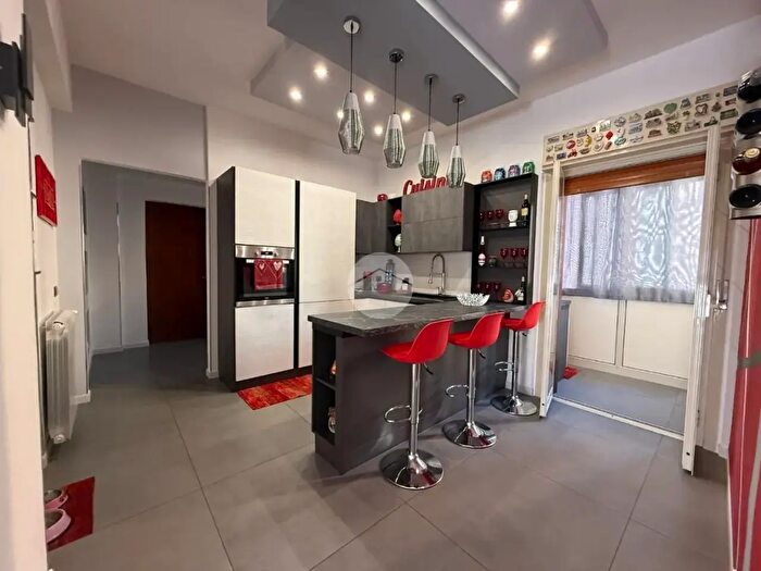 Appartamento con 5 locali in vendita in Via dei Cantieri, Palermo