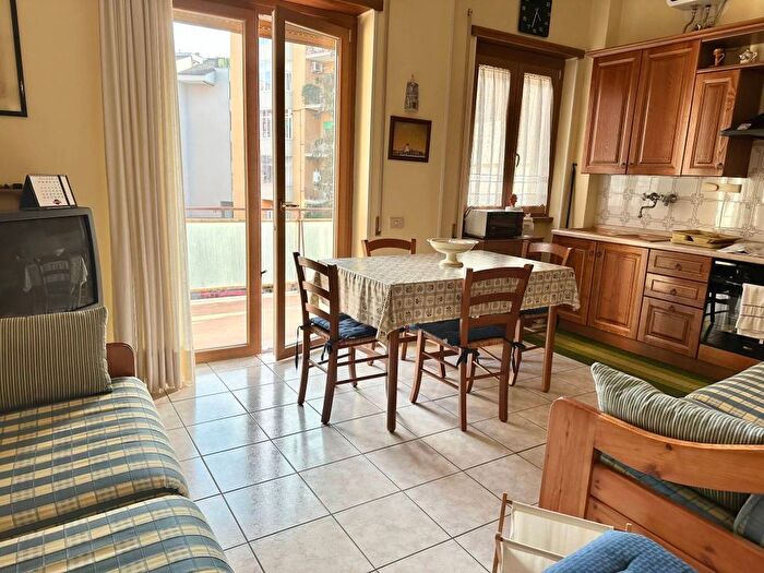 Appartamento bilocale in affitto in Via dei Savorelli, Gregorio VII Piccolomini, Roma