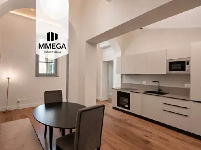 Appartamento trilocale in vendita in Via Romana, Firenze