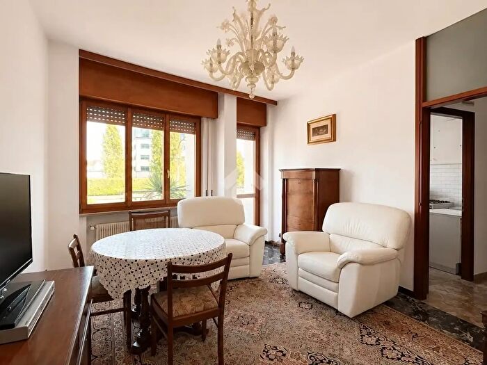 Appartamento trilocale in vendita in Via Nicoletta, Pordenone