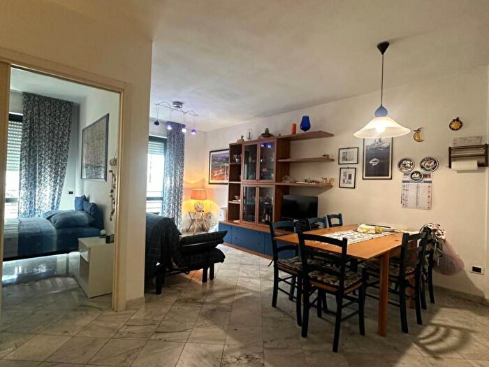 Appartamento bilocale in affitto in Via Alessandro Raffaelli, Centro, Viareggio