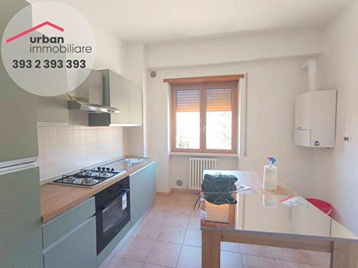 Appartamento con 5 locali in affitto in Via Mulino di Pile, LAquila