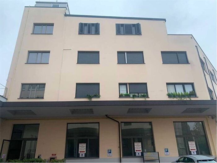 Appartamento bilocale in affitto in Via Tacito, Lodi Brenta, Milano