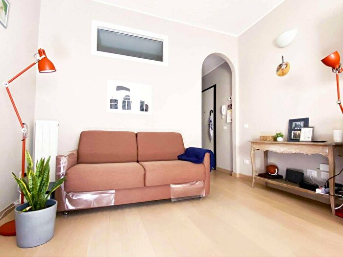 Appartamento bilocale in affitto in via Maiocchi, Morgagni, Milano