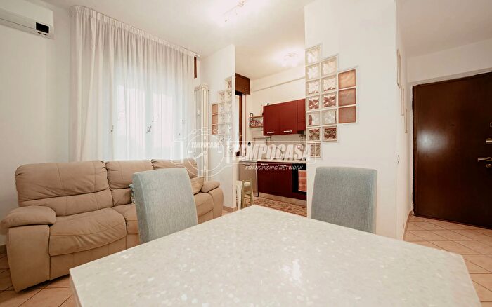 Appartamento trilocale in vendita in Via Aguzzafame, Vigevano