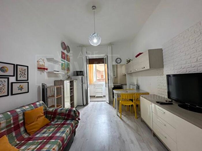 Appartamento bilocale in affitto in Via Console Marcello, Milano