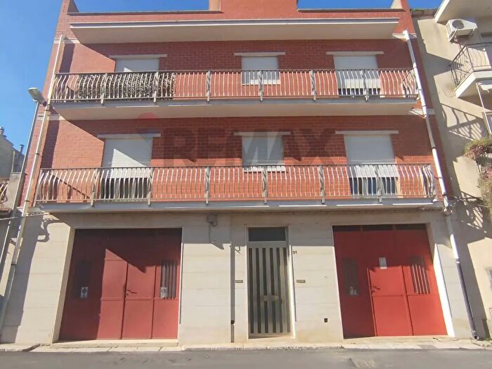 Appartamento con 7 locali in vendita in Via Ariete, Palazzolo Acreide