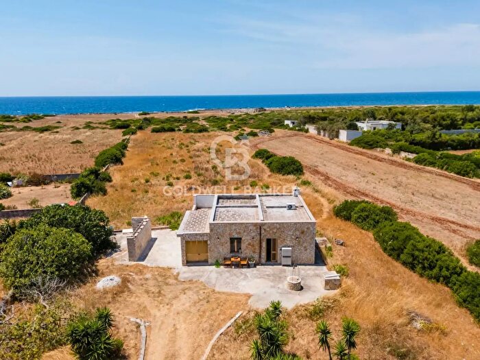 Casa quadrilocale in vendita in Strada Provinciale Contrada Cafari, Nardo'