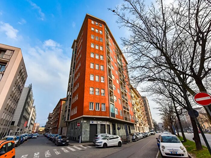 Appartamento trilocale in vendita in Corso Francesco Ferrucci, Torino