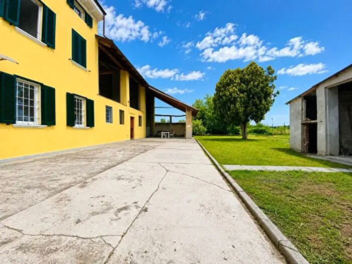 Casa con 6 locali in affitto in Casale Monferrato