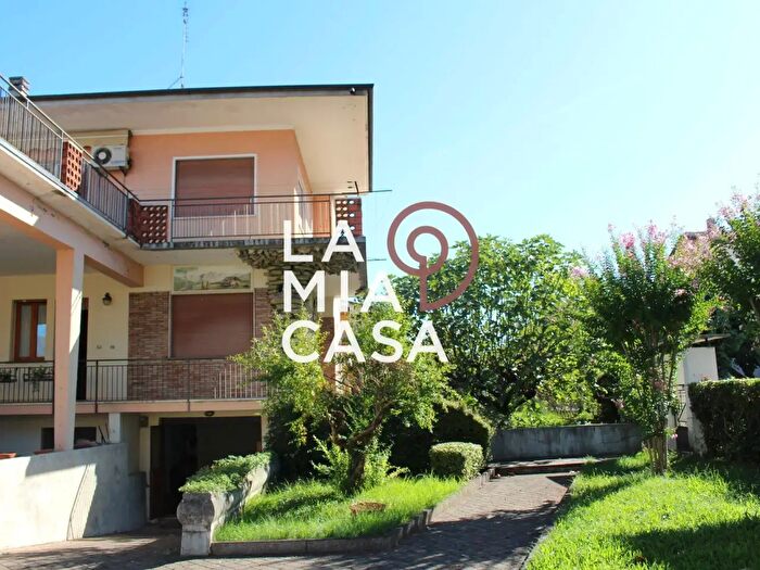Casa con 10 locali in vendita in Via Sartori, Pieve Di Soligo