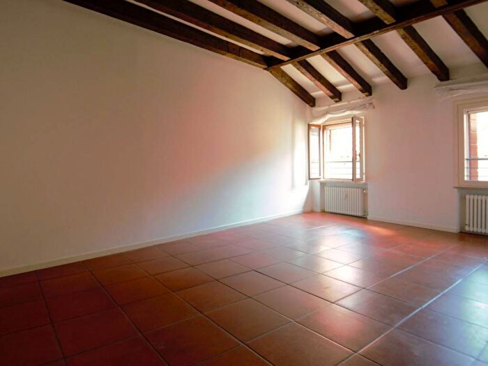 Appartamento trilocale in affitto in Piazza dei Signori, Treviso