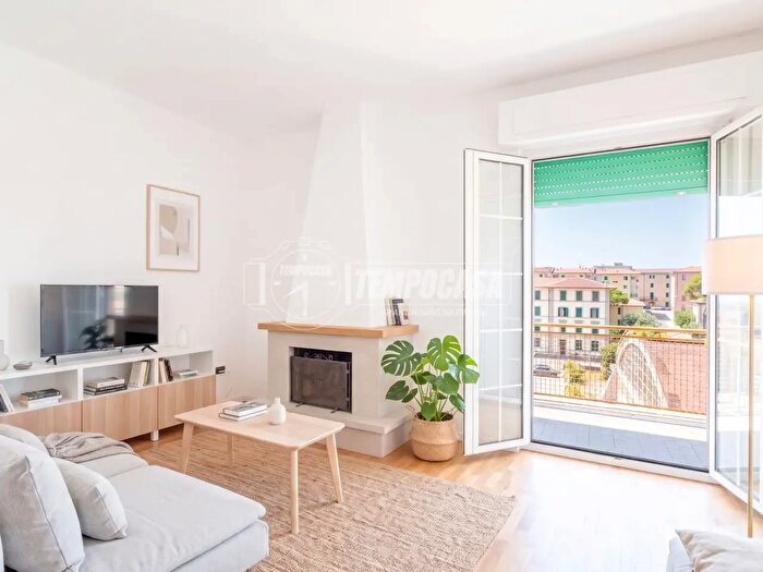 Appartamento trilocale in vendita in Via Pietro Gori, Piombino