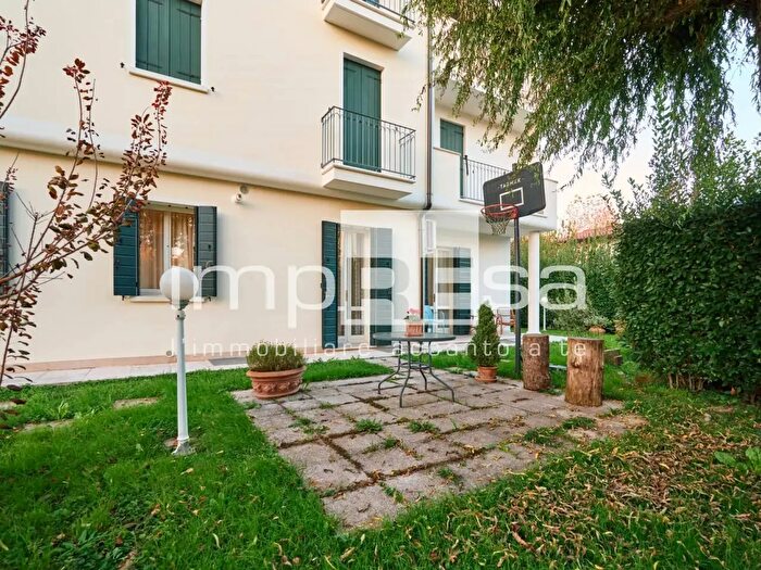 Appartamento con 6 locali in vendita in Via Gorizia, San Biagio Di Callalta