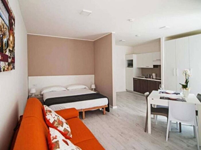 Appartamento in affitto in Via Mazzini, Borgo Teresiano, Trieste