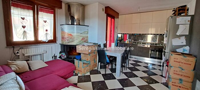 Appartamento trilocale in vendita in Vallefoglia