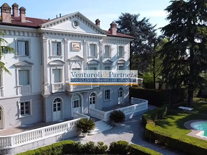 Appartamento trilocale in vendita in Via Soncini, Mairano